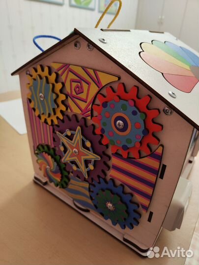 Развивающий бизиборд