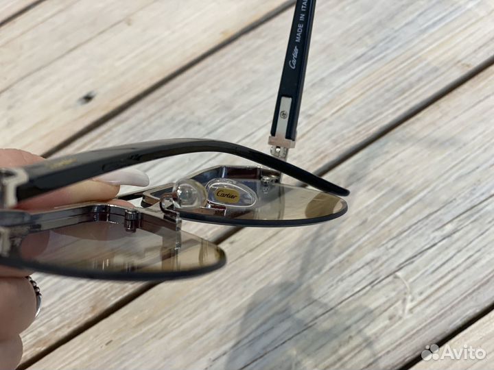 Солнцезащитные очки