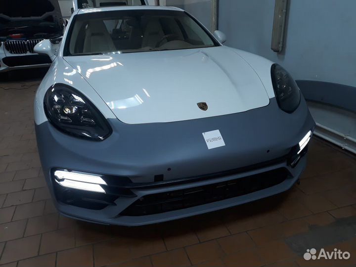 Бампер передний panamera 970
