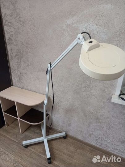 Лампа лупа напольная