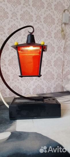 Лампа настольная