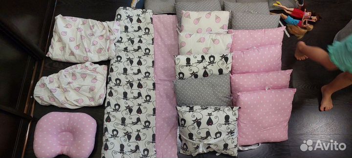 Набор бортиков в круглую(овальную )кровать