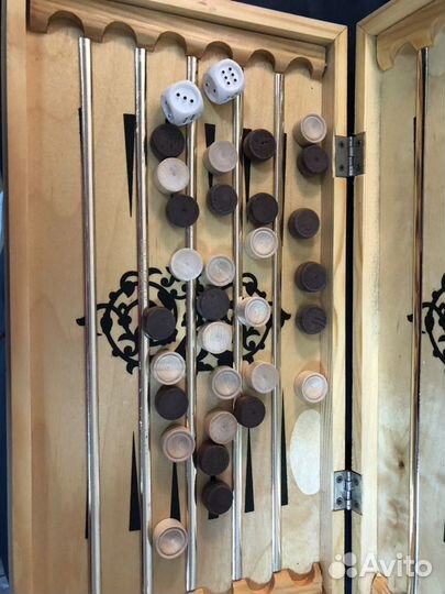 Нарды для незрячих и слабовидящих людей