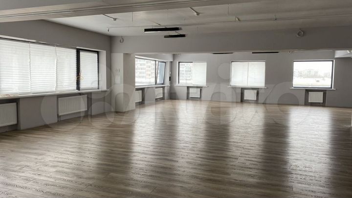 Сдам офисное помещение, 290 м²