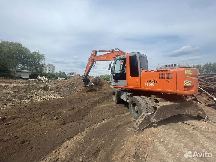 Колёсный экскаватор Hitachi EX160W, 2003