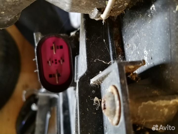 Вентилятор с радаотором в сборе Passat B6