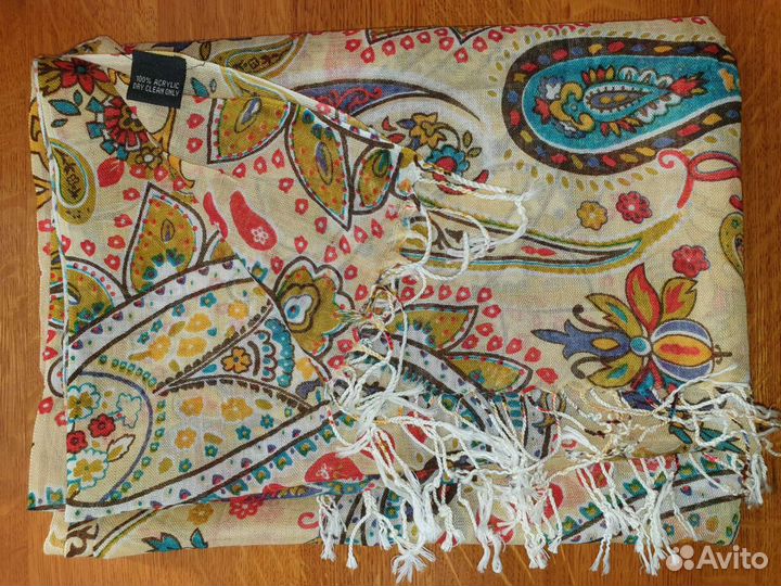 Шарфы и палантины