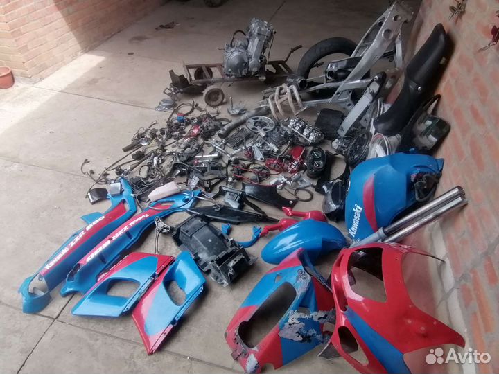 Kawasaki zzr 400-2 Разбор Запчасти