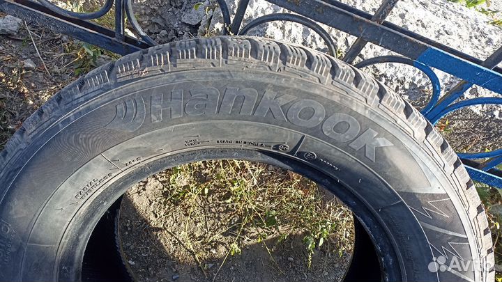 Hankook Winter I'Pike 215/65 R16 98T