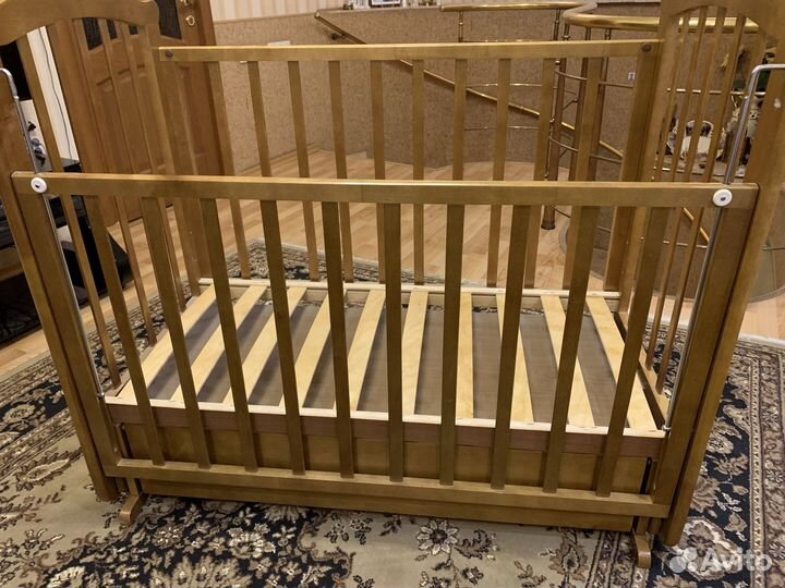 Кроватка новая Можга:маятник, матрас, пост.бельё