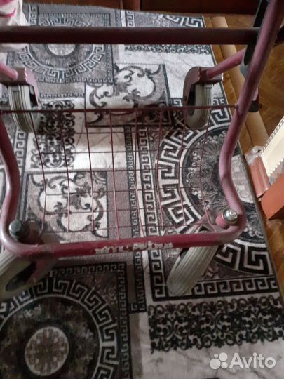 Ходунки для взрослых на колесах с сиденьем