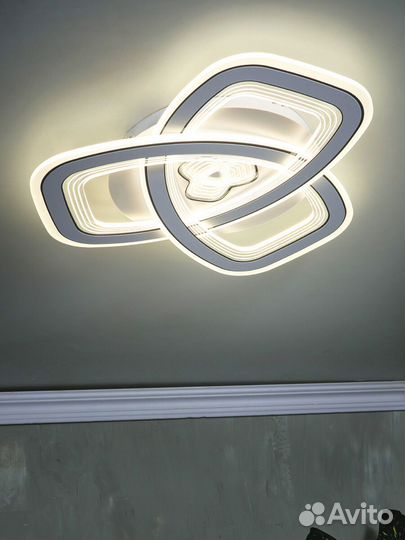 Люстра светодиодная потолочная белая