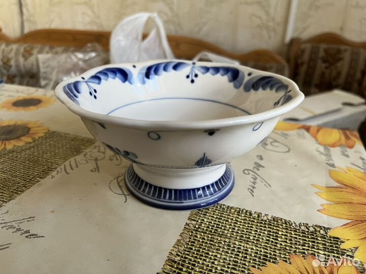 Ваза для фруктов Гжель