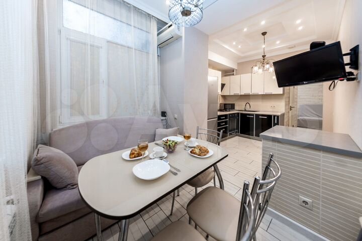 2-к. квартира, 51 м², 1/4 эт.