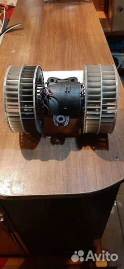 Моторчик печки Мерседес 639 виано