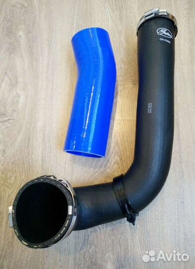 Радиатор интеркулера Land Rover Freelander 2 2.2