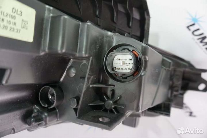 Фара передняя левая Kia K5 1 2020