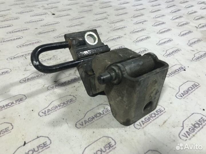 Петля двери задняя правая Audi Q7 4.2 BAR 2006