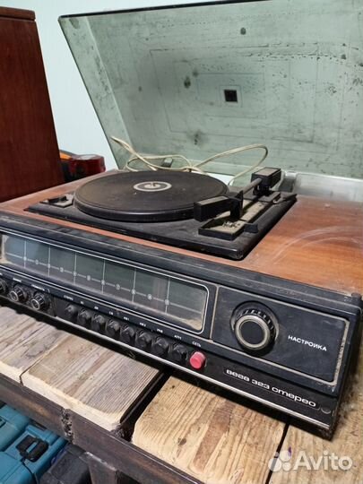 Проигрыватель винила Вега