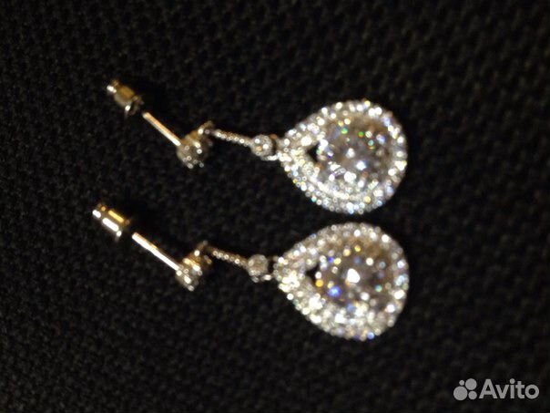 Серьги с цирконием. Циркон камень власти и силы