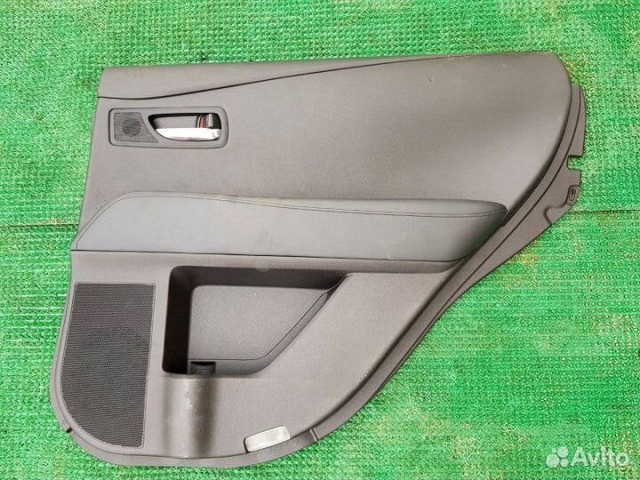 Обшивка двери прав. зад. Lexus Rx350, Rx450H
