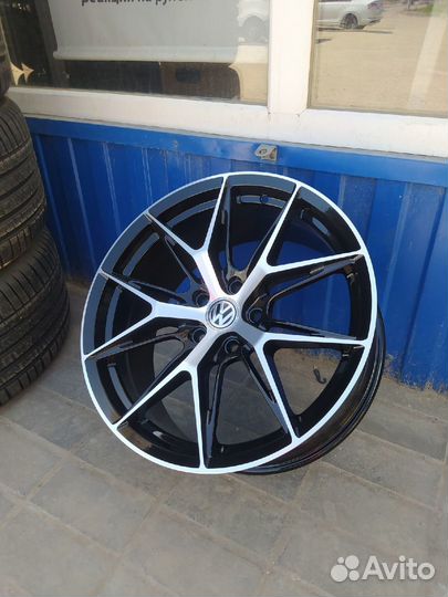 R18/5/112 Новые в наличии Skoda Octavia WV Passat