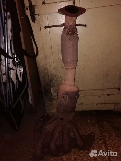 Выпускной коллектор Ford Focus C-Max 2.0