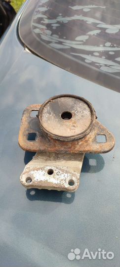 Daewoo nubira подушка кронштейн двигателя