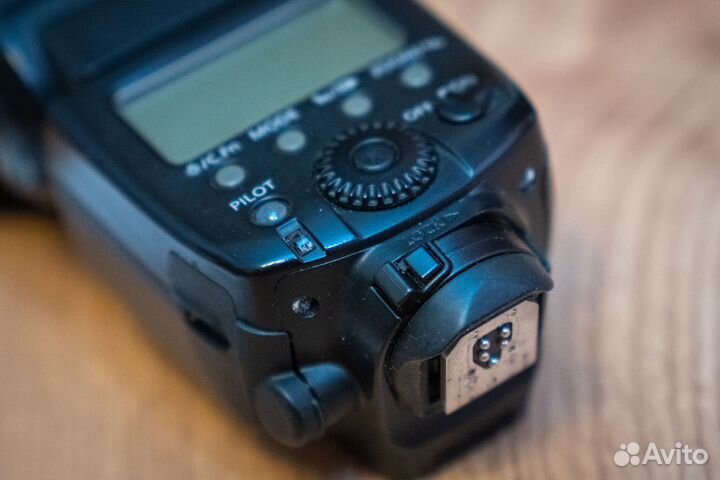 Фотовспышка Canon speedlite 580EX