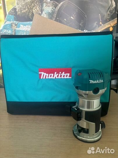 Фрезер кромочный Makita RT0700CX2