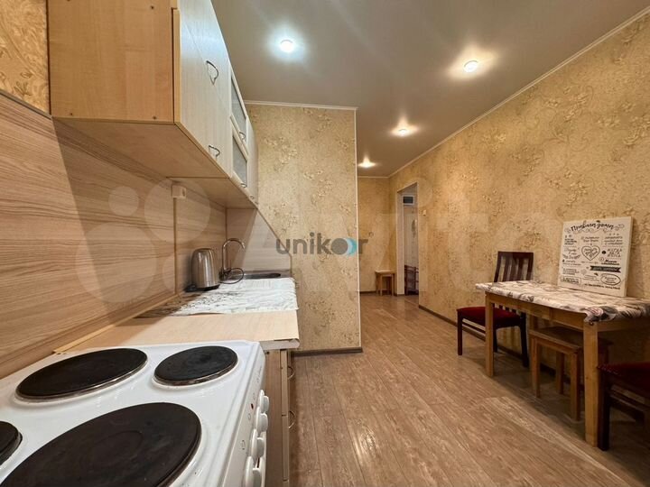 2-к. квартира, 50 м², 3/10 эт.