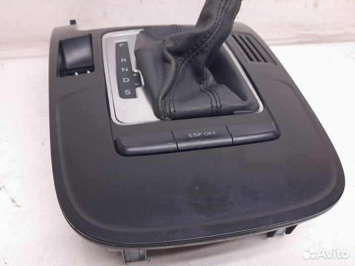 Накладка кулисы Audi A4 B8 2.0 2008