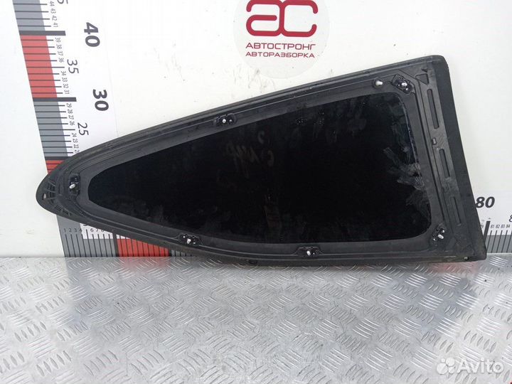 Стекло кузовное боковое левое Kia Ceed 2 2014