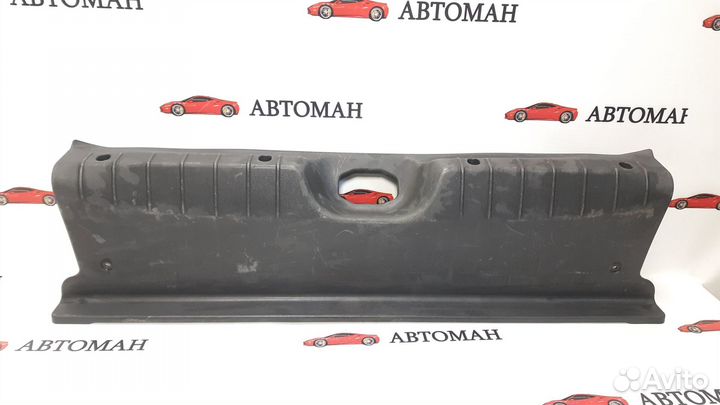 Накладка замка багажника Лада Веста