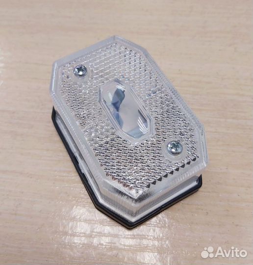 Фонарь габаритный прицепа FT-001 B белый fristom