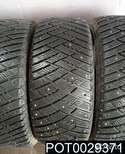 Goodyear Ultragrip Ice Arctic 215/55 R16 99P