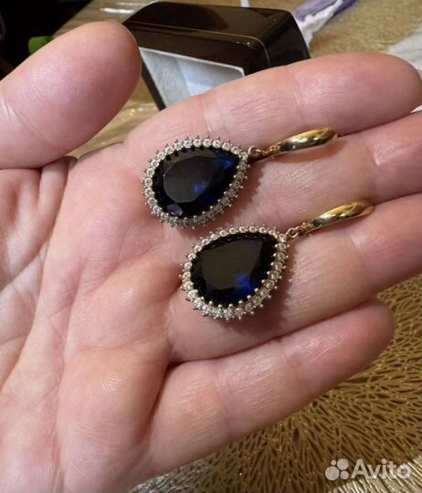 Золотые серьги с фианитами