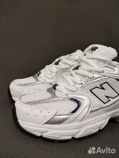 Кроссовки New Balance 530 белые