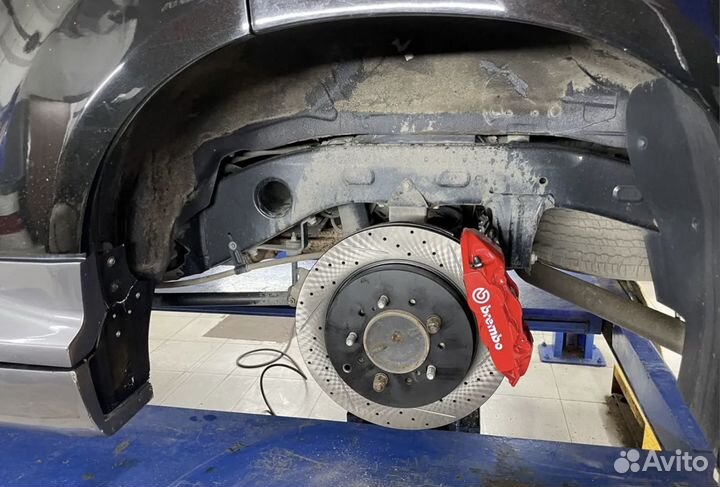 Тормозная система brembo для Toyota LC200/LX570