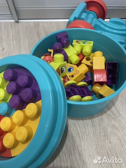 Продам конструктор mega bloks