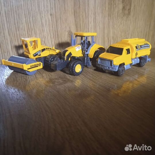 Металлические модельки строительной техники. 3шт