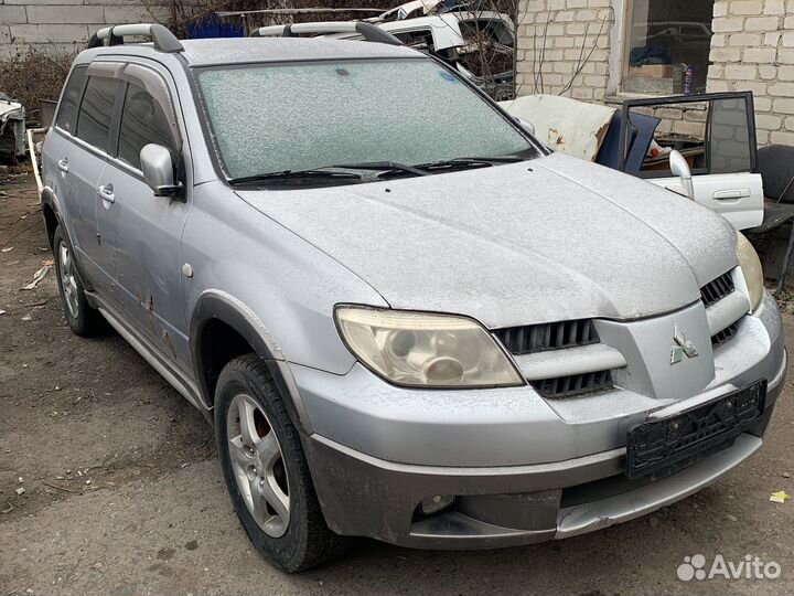 Разбор на запчасти mitsubishi аутлендер