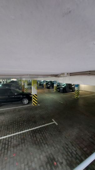 Машиноместо, 14 м²