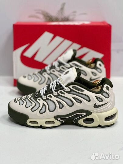 Кроссовки Nike Air Max Tn Plus