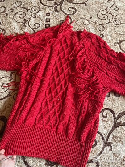 Свитер Mohito с бахрамой