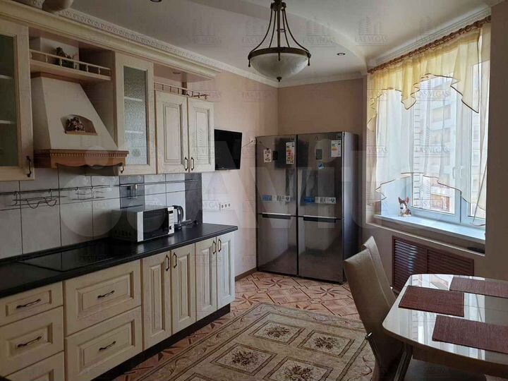 3-к. квартира, 92 м², 12/16 эт.