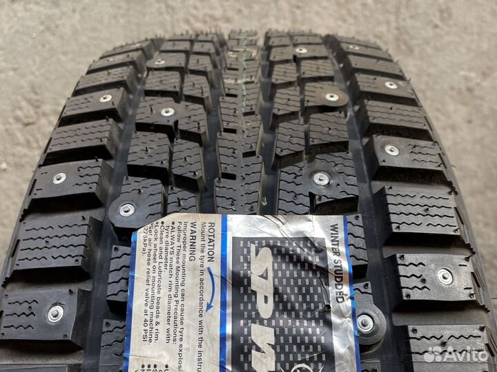Dunlop SP Winter Ice 01 235/55 R17