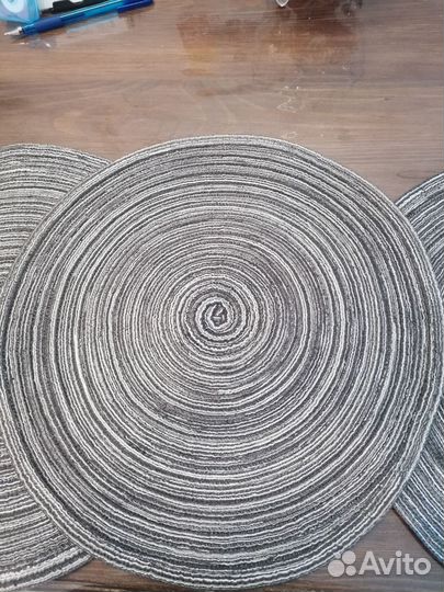 Салфетки на стол круглые