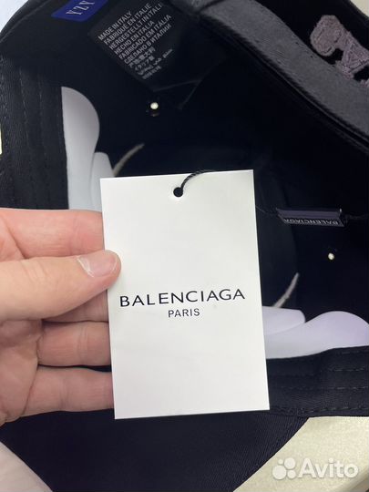 Yeezy gap balenciaga кепка (коллаба 2024)