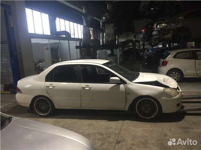 Разбор на запчасти Mitsubishi Lancer 9 2003-2006